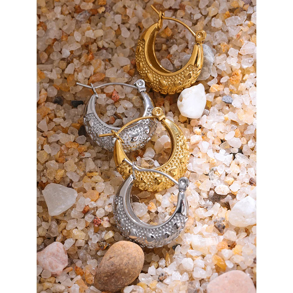 Yhpup 316l aço inoxidável coração geométrico hoop brincos 18k pvd banhado metal textura charme jóias orecchini da donna presente