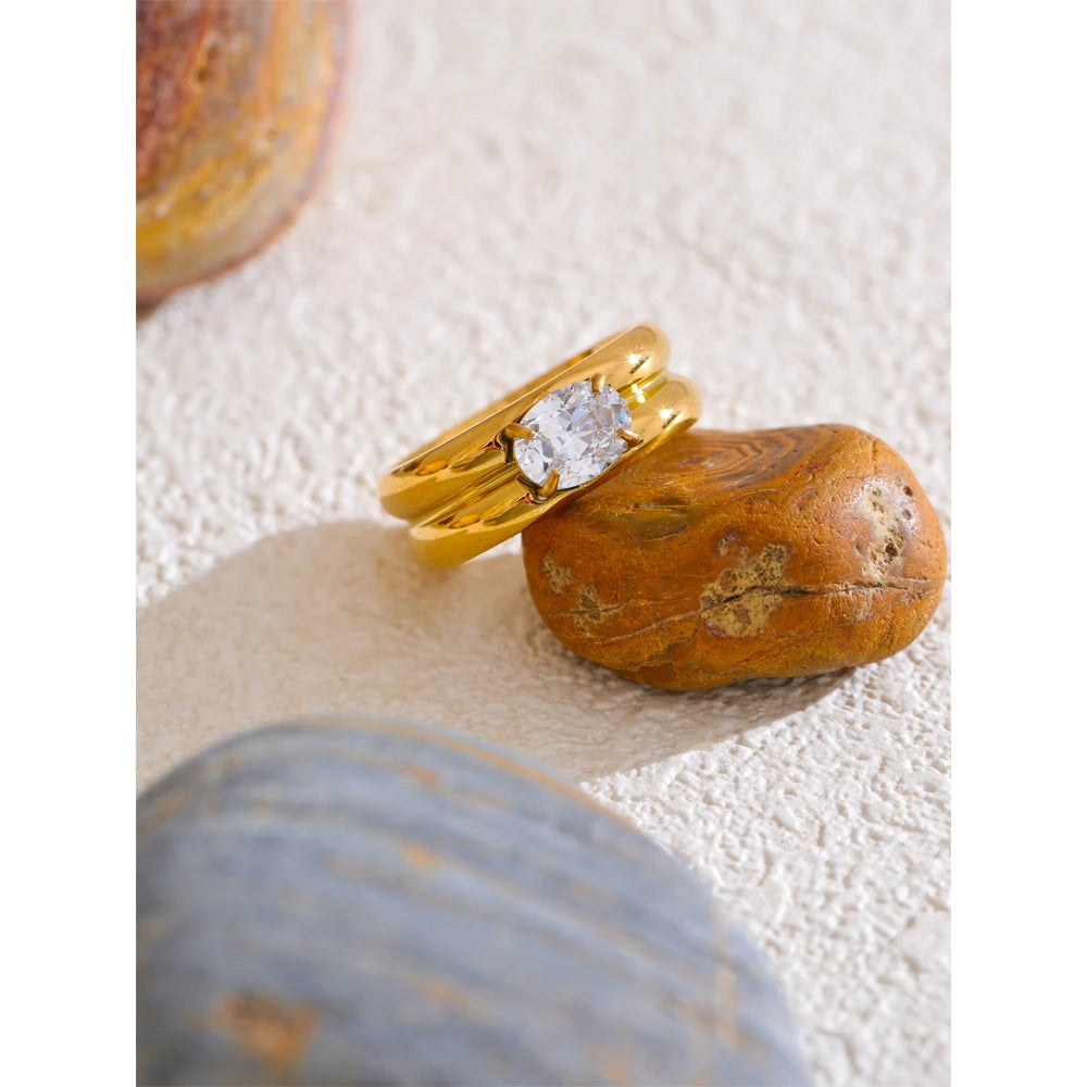 Yhpup 678 # Anel de metal de zircônia brilhante de aço inoxidável requintado 18K cor dourada PVD banhado joias versáteis de alta qualidade