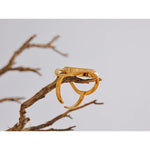 Anel Dourado, Anel de Luxo, Anel ouro, Anel com pedra, Anel regulável, Anel Luxuoso, Anel Concha