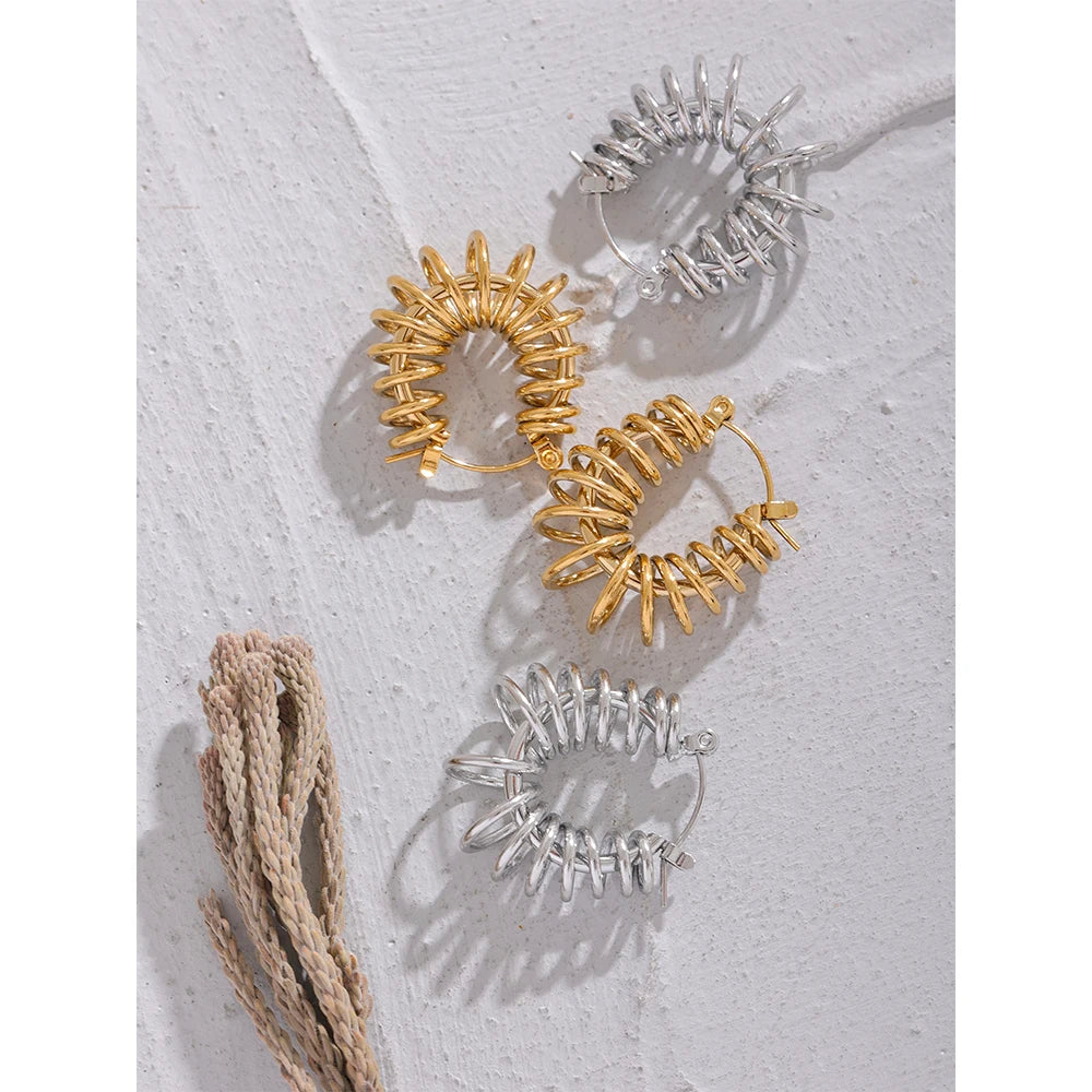 Yhpup brincos de argola redondos ocos geométricos incomuns, à prova d'água, de aço inoxidável, enrolamento de metal, novas joias para mulheres