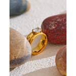 Yhpup 678 # Anel de metal de zircônia brilhante de aço inoxidável requintado 18K cor dourada PVD banhado joias versáteis de alta qualidade