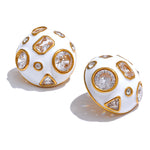 Yhpup Brincos de aço inoxidável com esmalte branco incrustado de zircônia cúbica para mulheres joias à prova d'água da moda