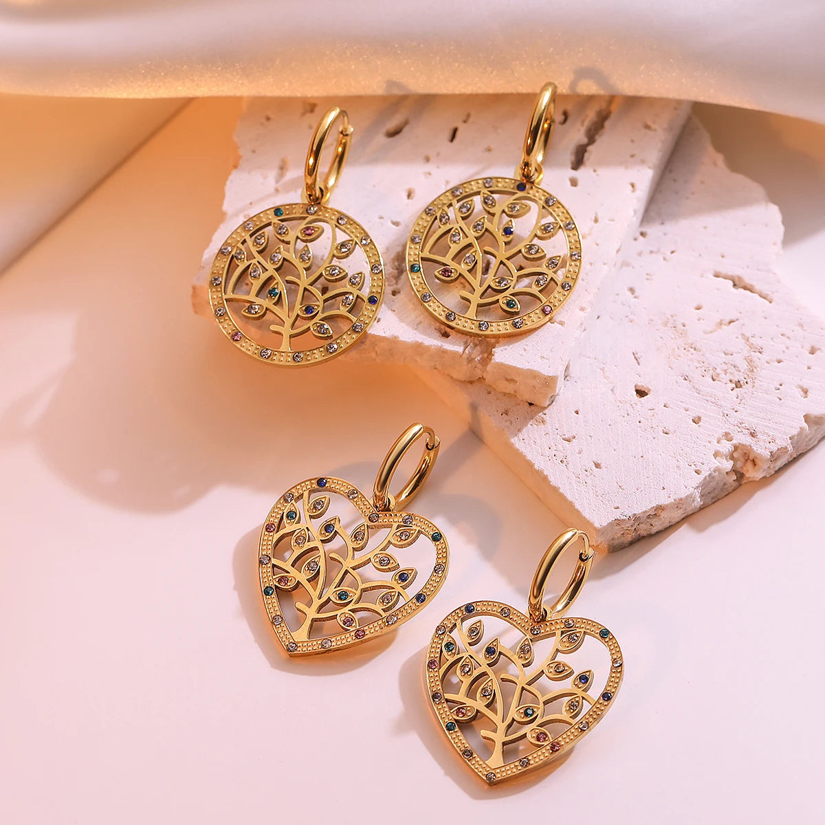 Brinco Árvore da Vida Cravejado com Zircônia - Lafemininy
