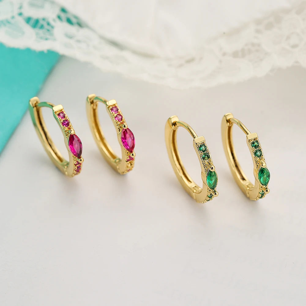 Argola Cravejada com Zircônia - Lafemininy