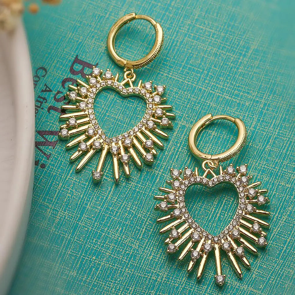 Brinco Coroa com Zircônia Cúbica - Lafemininy