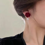 Brinco Rosa Vermelha com Pérola - Lafemininy