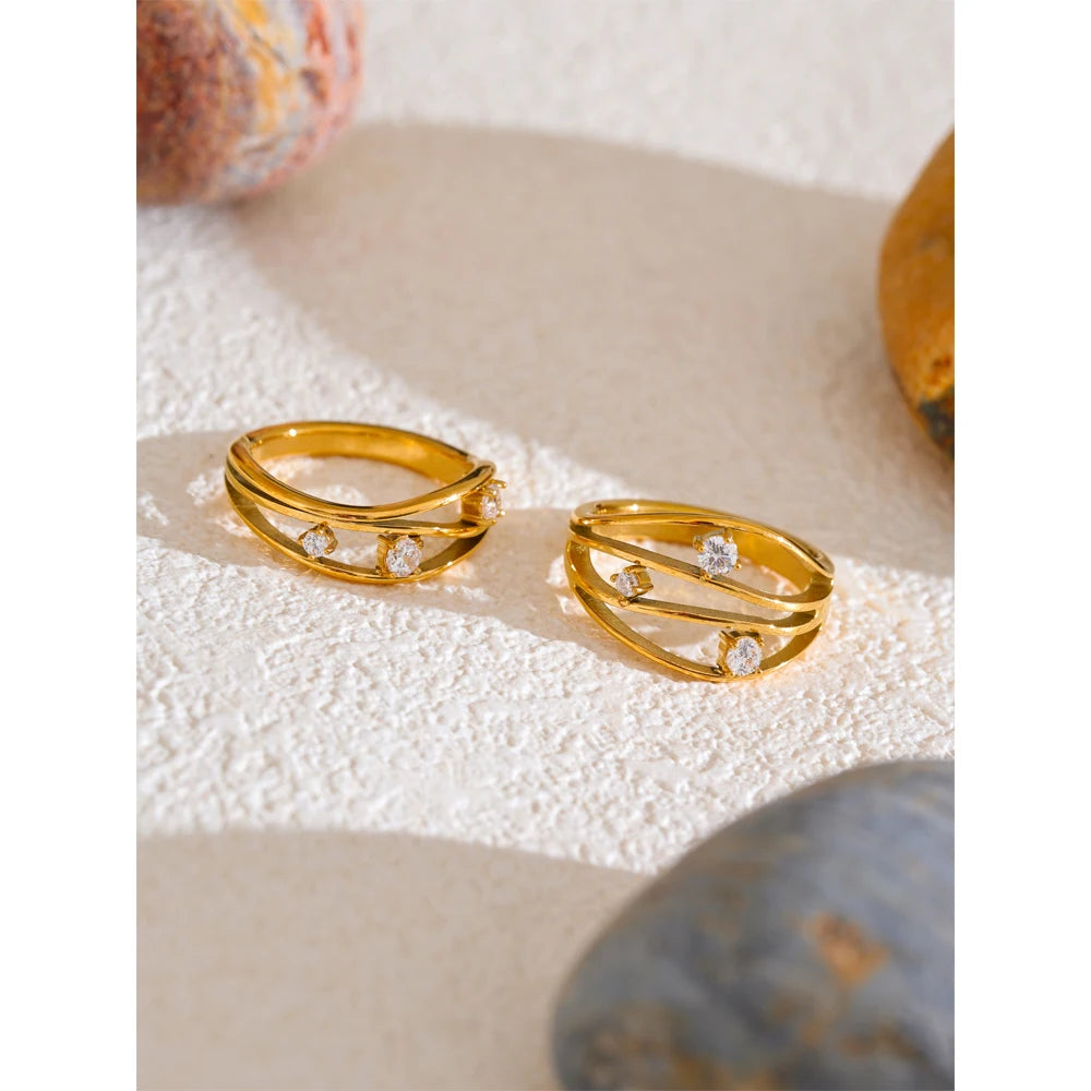 Yhpup 2 estilos de aço inoxidável fundido de metal oco incrustado zircônia cúbica anel fashion 18k banhado a ouro PVD joias de dedo da moda