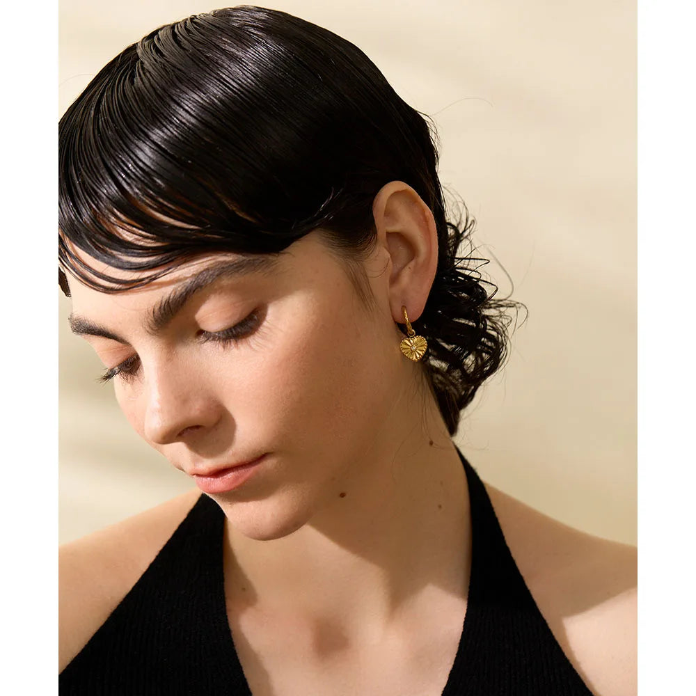 Yhpup moda coração gota 18k cor de ouro aço inoxidável à prova dwaterproof água huggie hoop brincos feminino encantos jóias diárias alta qualidade