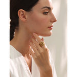 Yhpup Anel largo geométrico dourado de metal banhado a PVD 18K em aço inoxidável na moda cor dourada joias de declaração