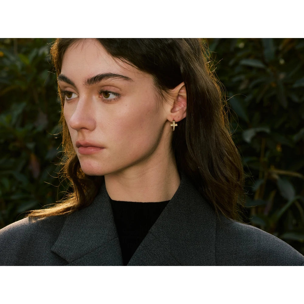 Yhpup brincos de argola cruzados de zircônia cúbica de alta qualidade, versátil, diário, aço inoxidável, joias, presente