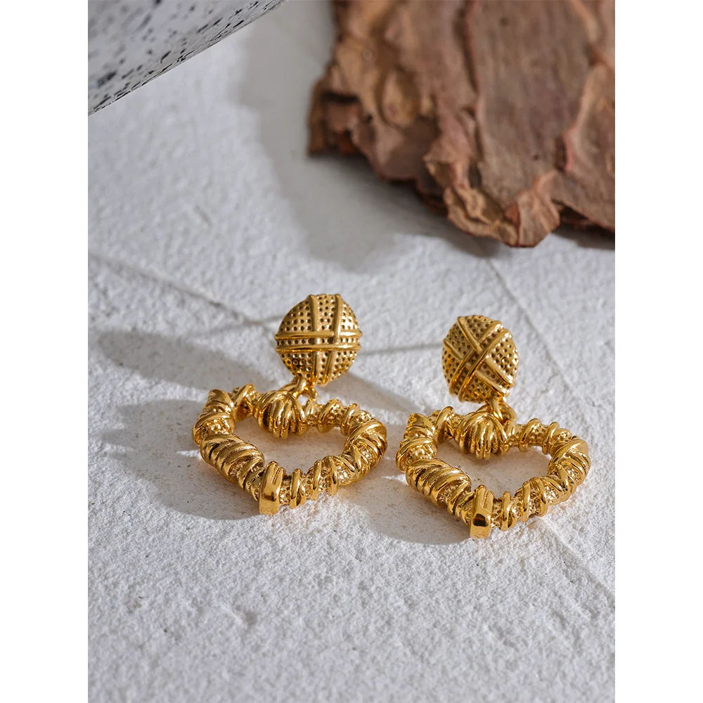 Yhpup brincos de metal em aço inoxidável, coração oco, banhado a ouro, vintage, romântico, feminino, joias, moda, presente
