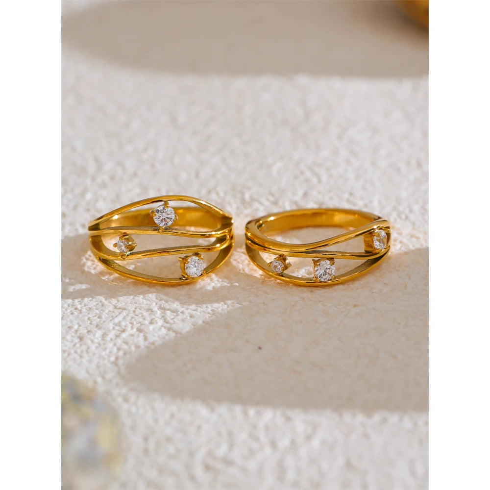 Yhpup 2 estilos de aço inoxidável fundido de metal oco incrustado zircônia cúbica anel fashion 18k banhado a ouro PVD joias de dedo da moda