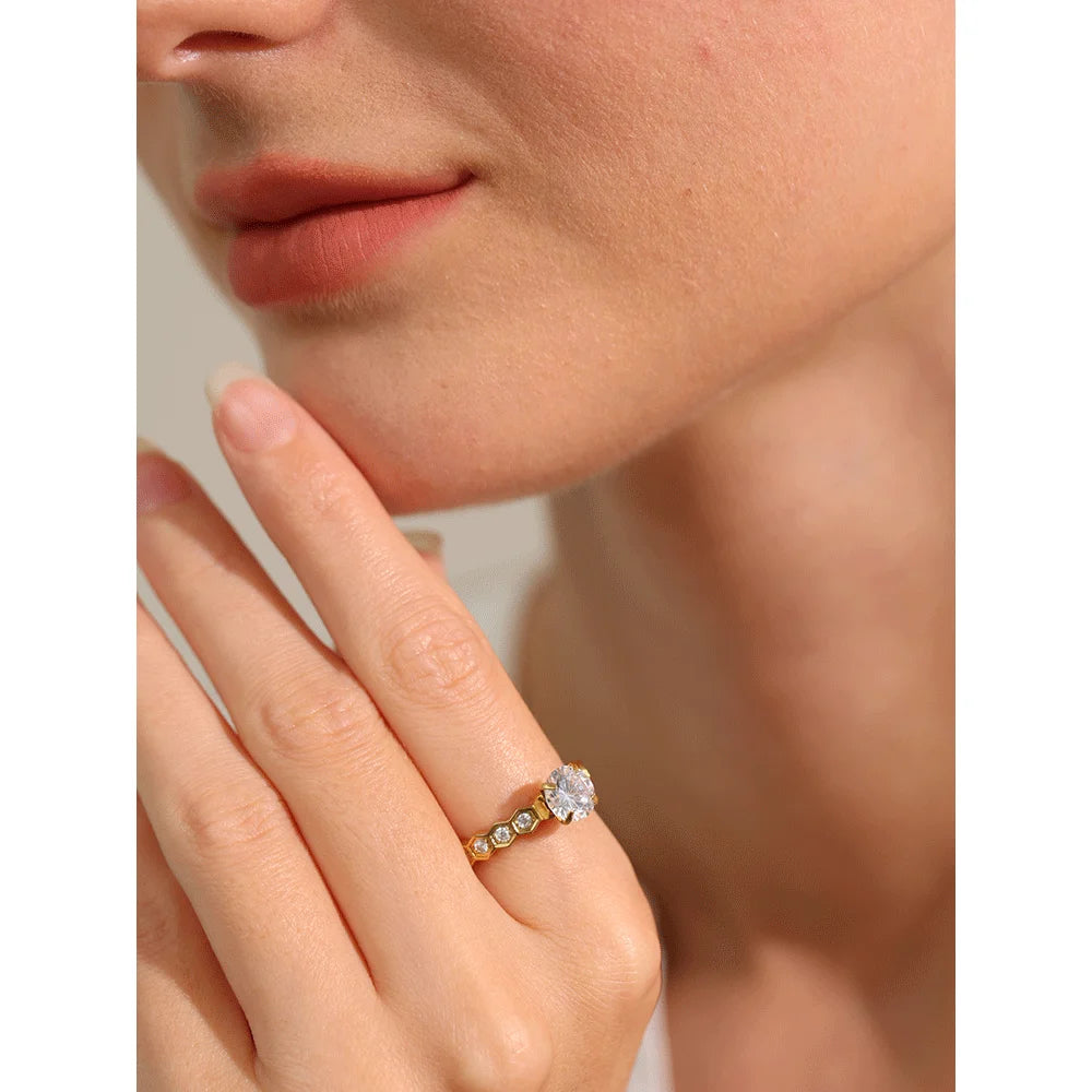 Yhpup luxo aaa bling zircônia cúbica clássico anel 2024 aço inoxidável cz 18k ouro pvd banhado moda requintado jóias presente