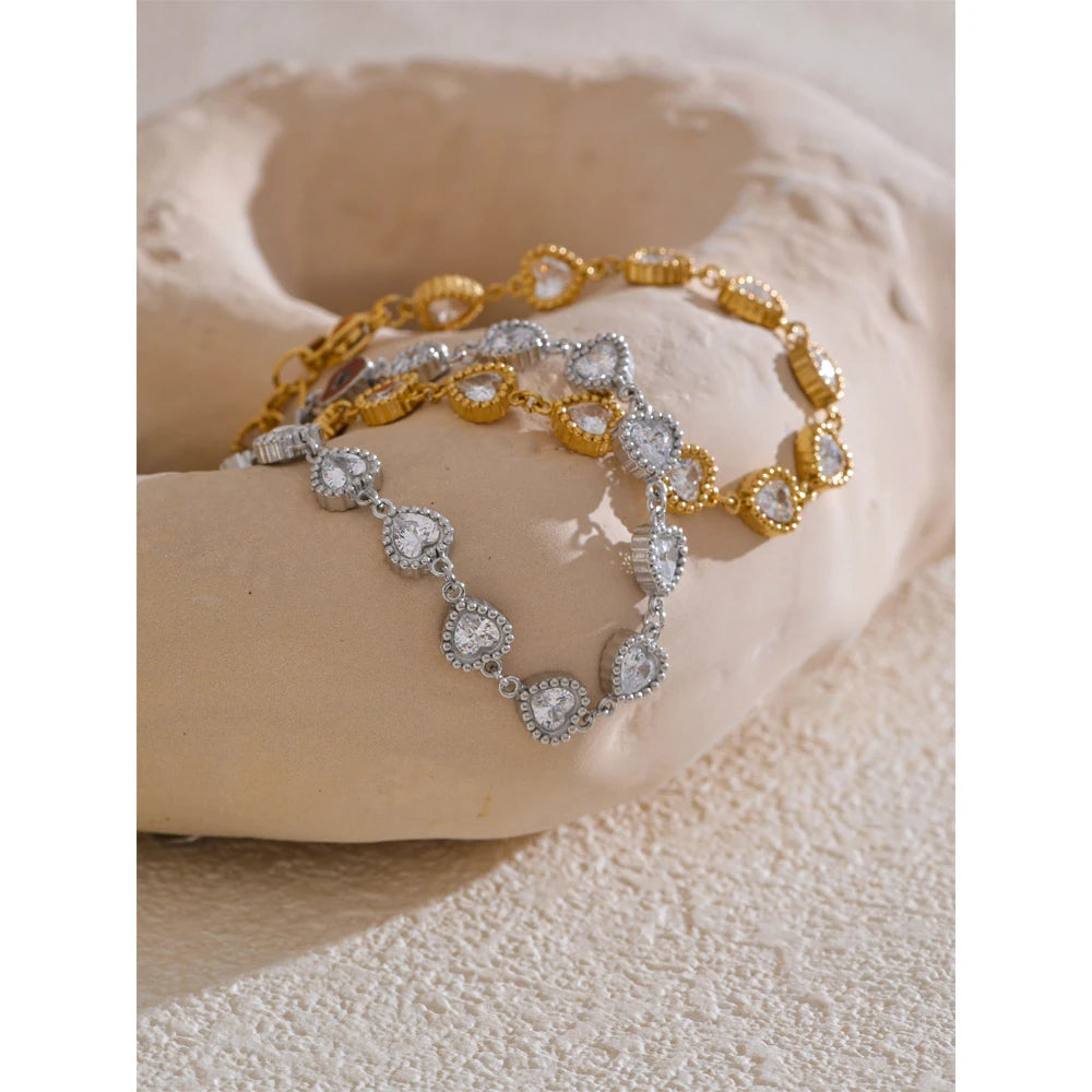 Pulseira Coração Zircônia Cubic Luxo à Prova d'Água