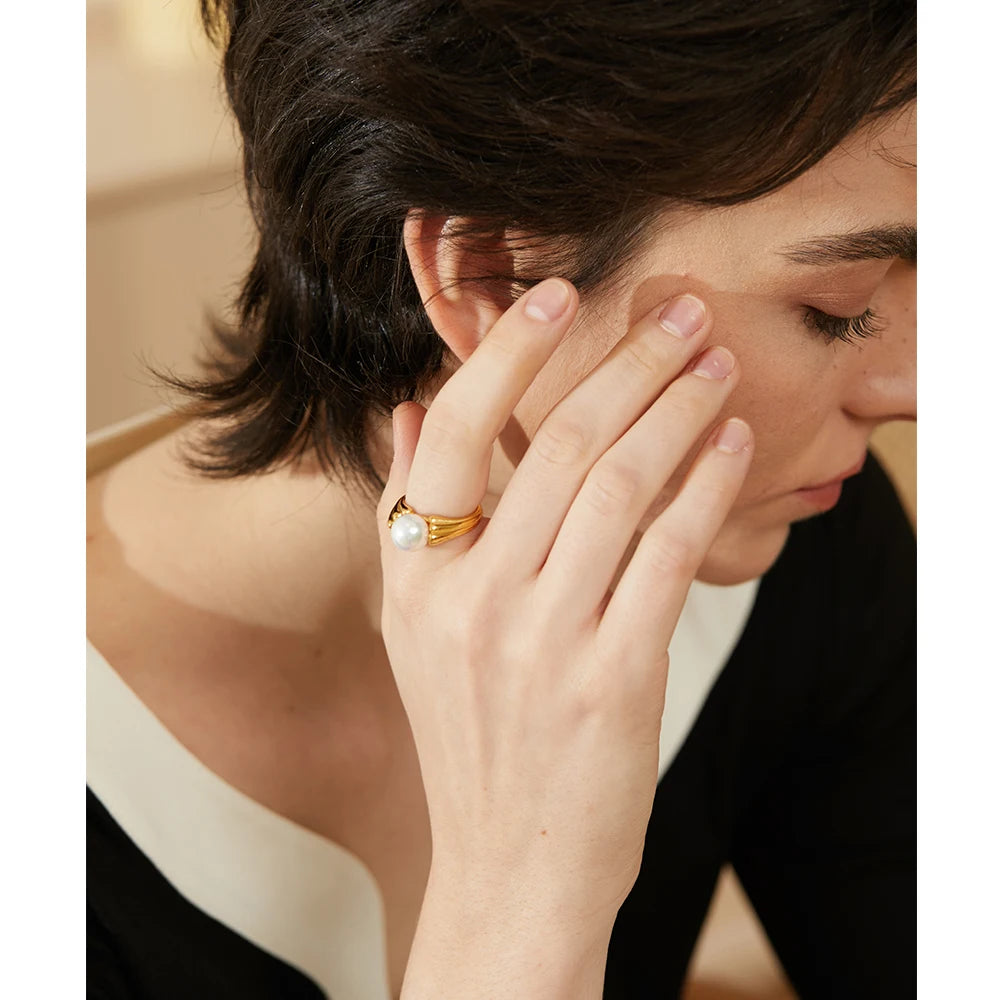 Yhpup anel de pérola de concha de aço inoxidável sem manchas, pingente de cor dourada 18k, joias vintage elegantes para mulheres, presente de gala