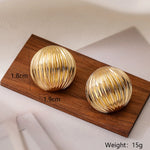 Brinco Formato Coração ou Concha - Lafemininy