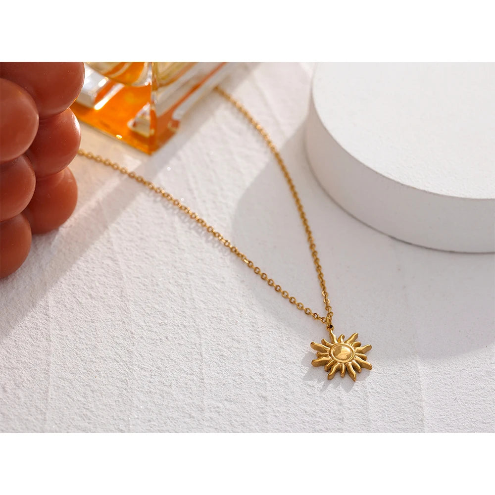 Yhpup aço inoxidável fundição dourada sol pingente colar à prova dwaterproof água simples moda textura de metal jóias na moda para mulher