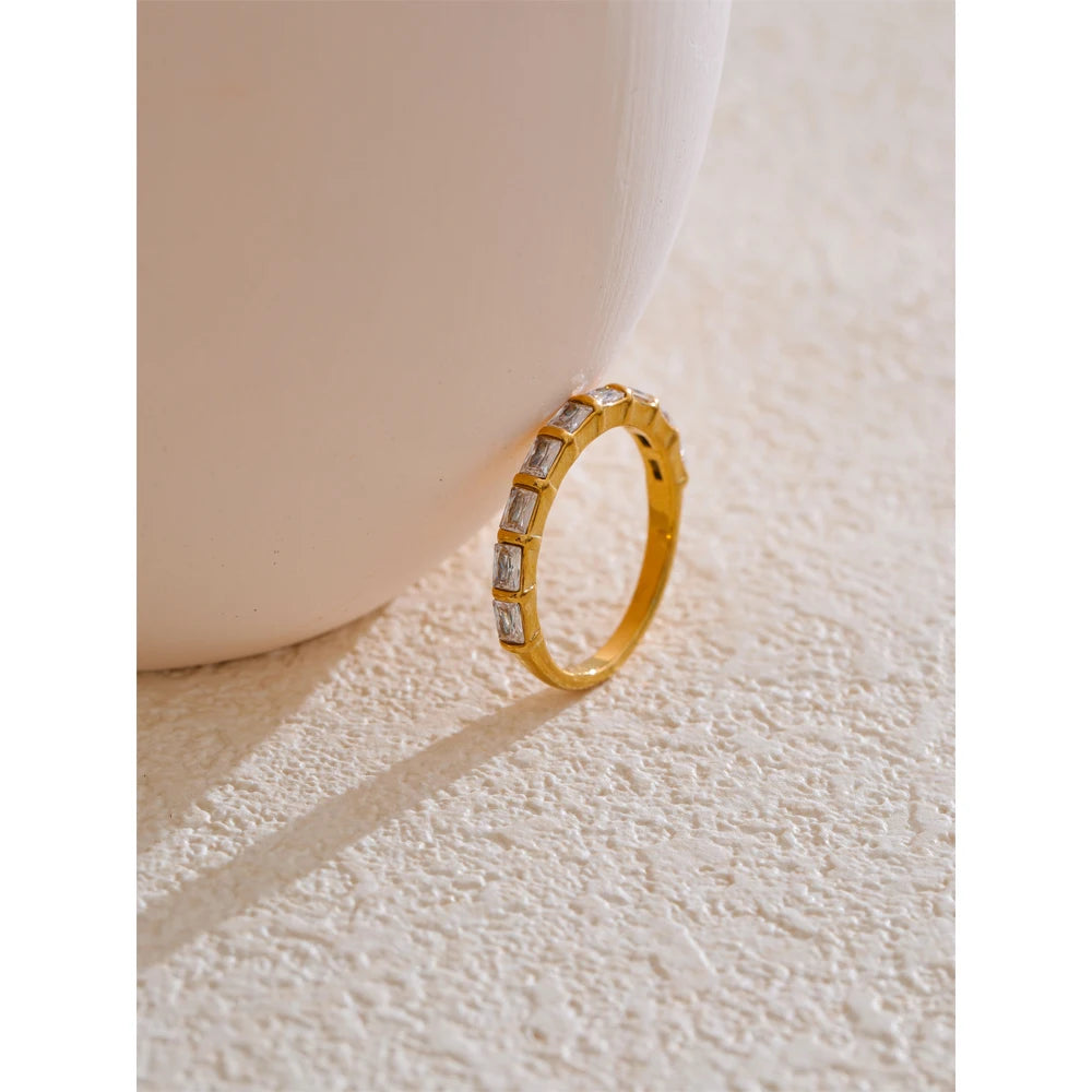 Yhpup 678 # Anel dourado de zircônia cúbica brilhante delicado, aço inoxidável 316l, joias elegantes da moda para mulheres, acessórios banhados a pvd